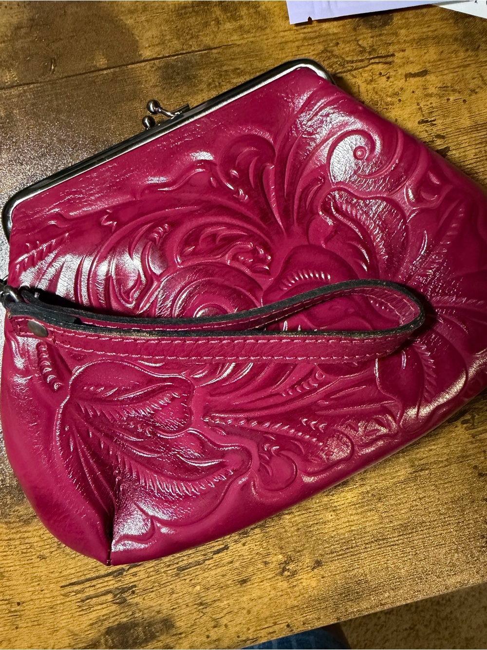 Patricia Nash Classic Embossed Leather Kiss Lock Wristlet Clutch. NO CALL OUTS - Picture 12 of 16